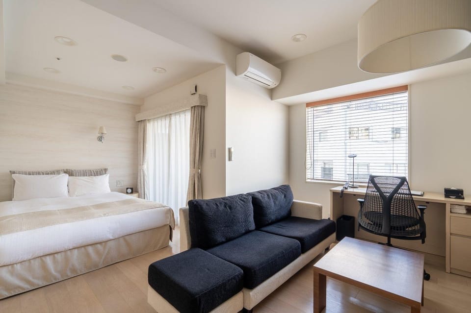 Bed, Living room, Bedroom