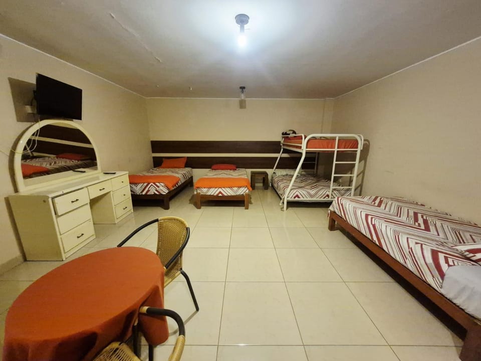 Hospedaje Valencia Hotel in Ica
