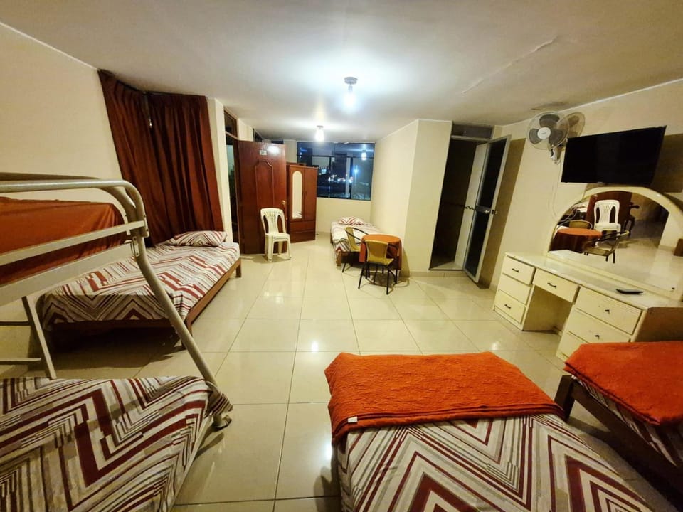 Hospedaje Valencia Hotel in Ica