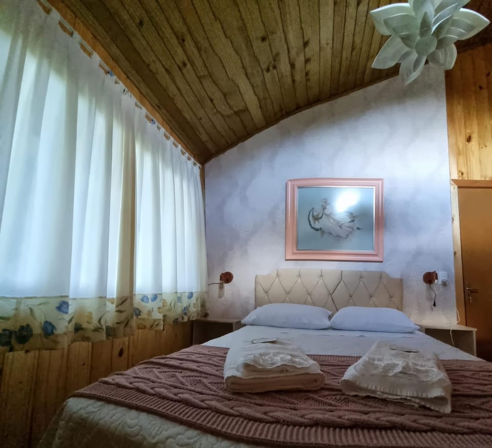 Pousada Recanto da Águia Country House in State of Santa Catarina