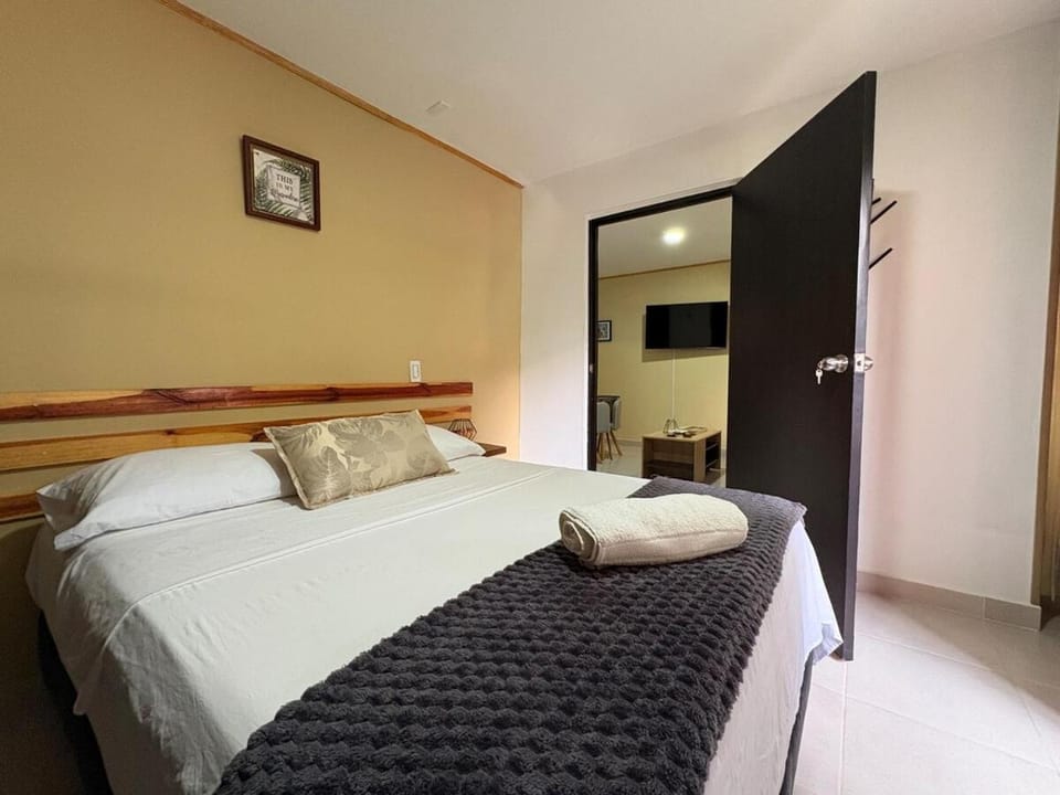 Apartamento en ciudad jardín, cerca a Holguines, unicentro y club campestre Apartment in Cali