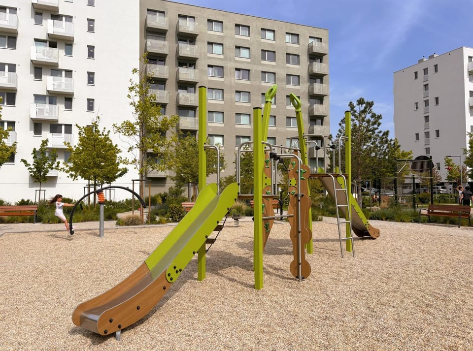 Off site, Neighbourhood, Children play ground, Sports