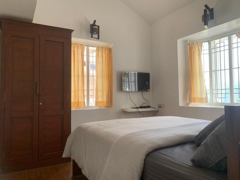 TV and multimedia, Bedroom, wardrobe