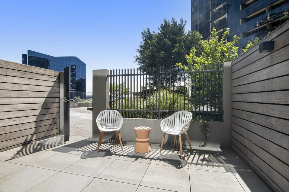 1BR Apartment Near CBD with Pool Access Apartment in Melbourne
