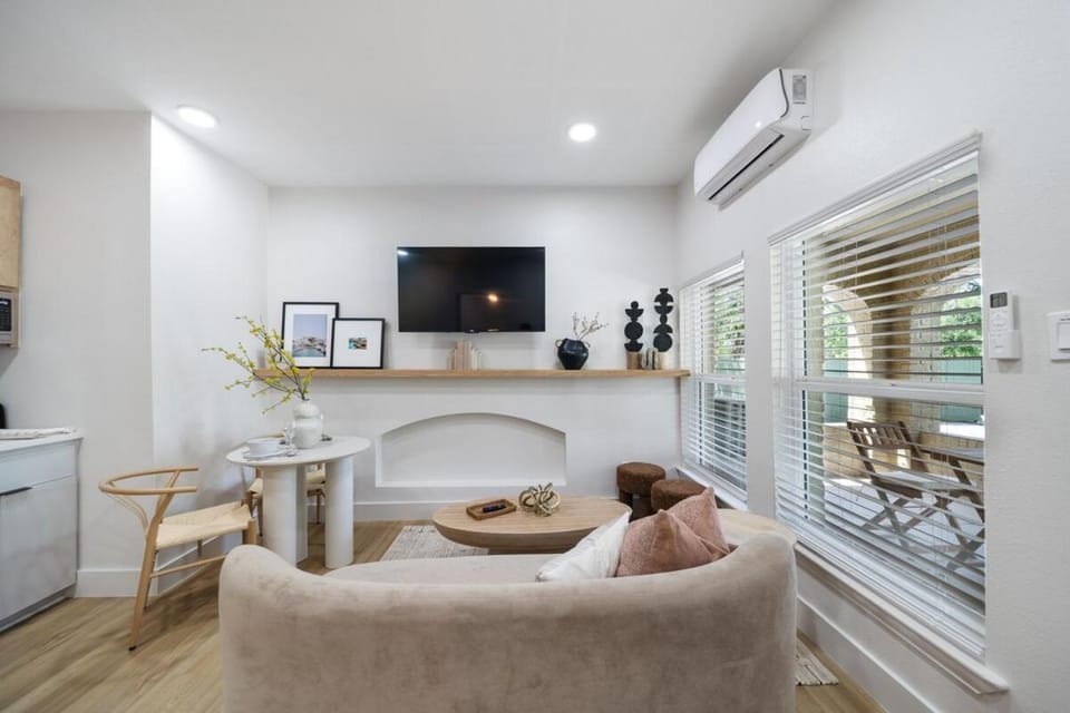 Mediterranean Villa #1 at East Downtown Apartment in Harris County
