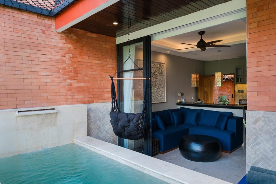 Pool view, Swimming pool