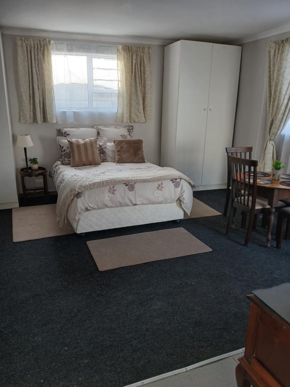 Cozy, self-catering Garden Flat Apartment hotel in Cape Town
