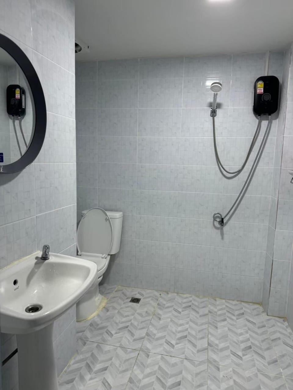 Shower, Bathroom