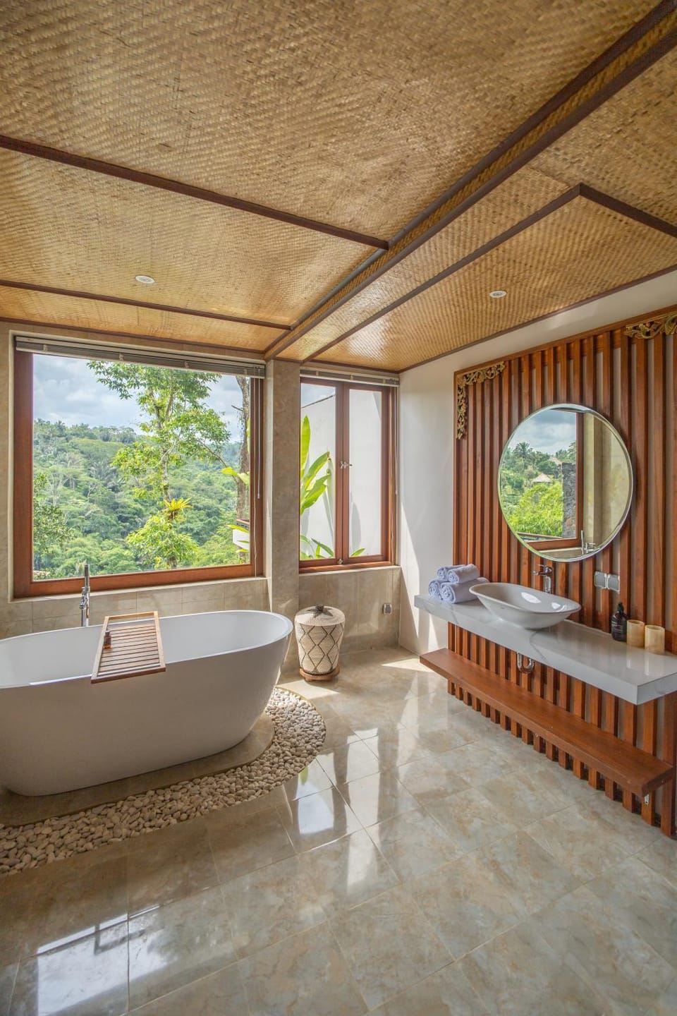 Natural landscape, Hot Tub, Bathroom, Bath
