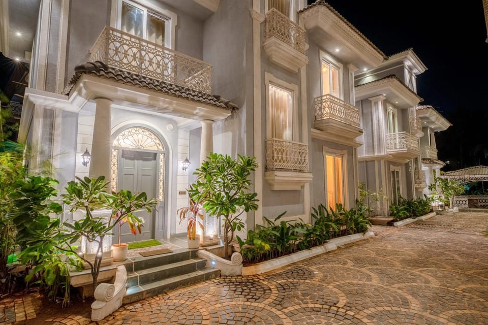 Property building, Facade/entrance, Night, Garden, Garden view