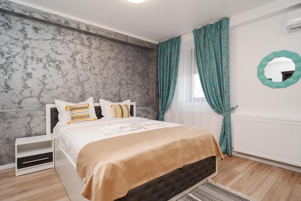 Boutique Hotel Palas 500m Walking Distance Apartment hotel in Moldova