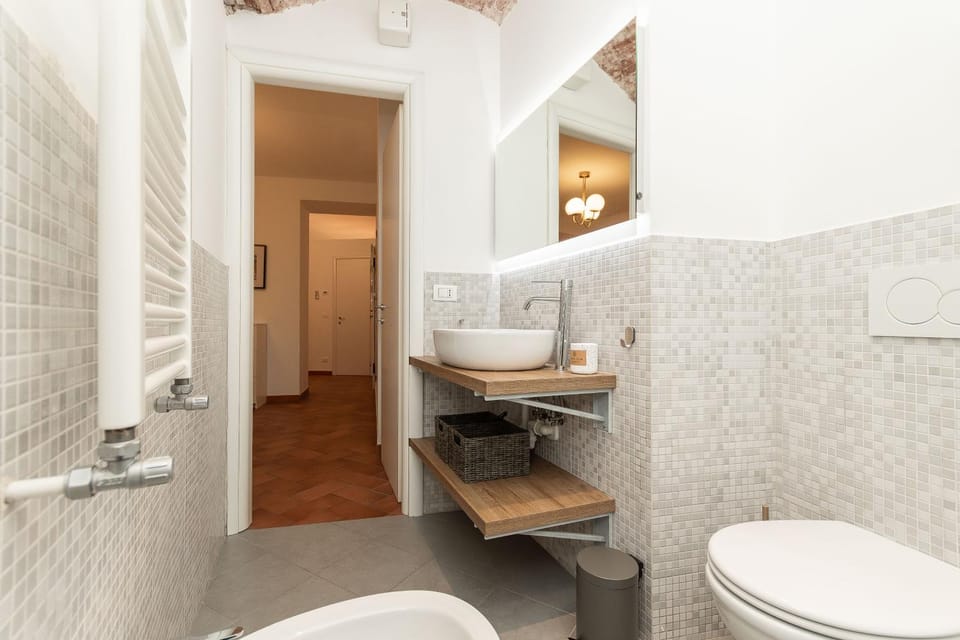 Bathroom, TV and multimedia, Kitchen or kitchenette