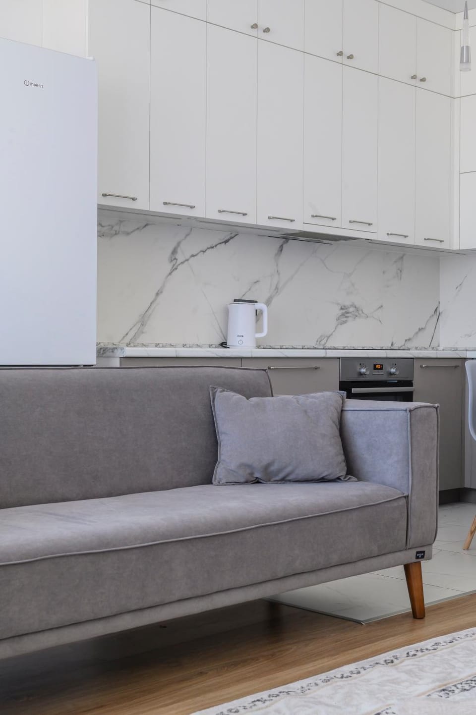 Kitchen or kitchenette, Seating area