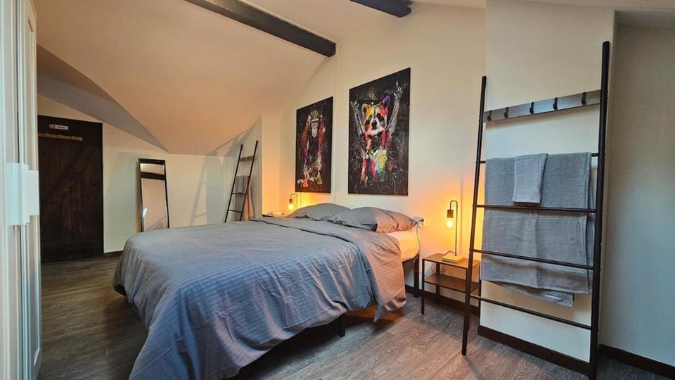La Tanière Sedanaise 2 bedrooms parking wifi Apartment in Wallonia, Belgium