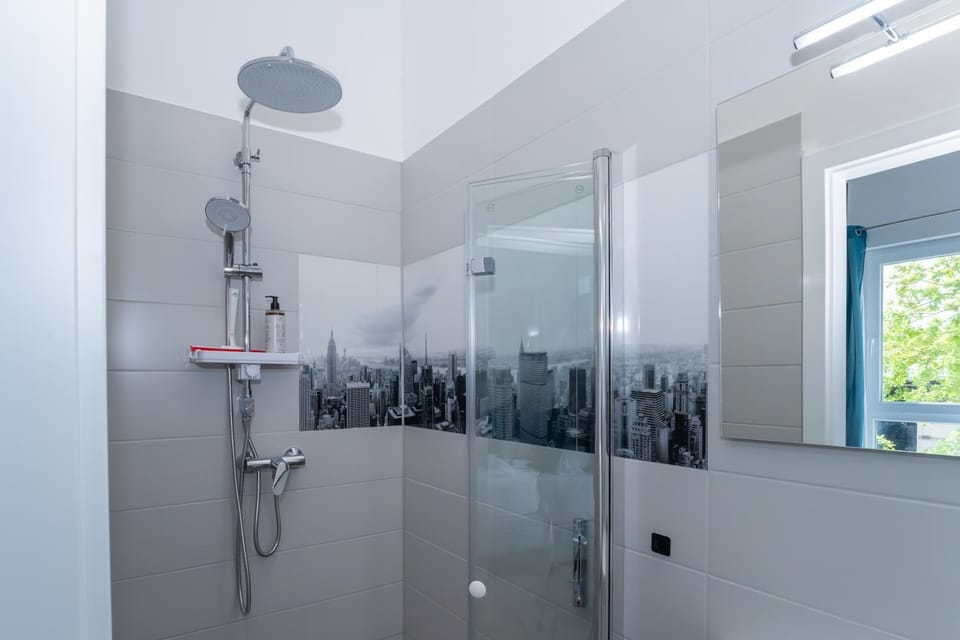 Shower, Bathroom