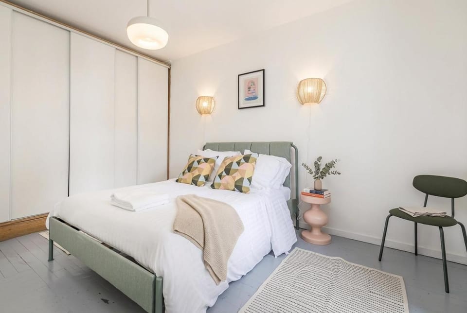 FurtiveStay - Les Sablons - Orléans Apartment in Paris
