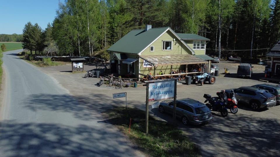 Property building, Neighbourhood