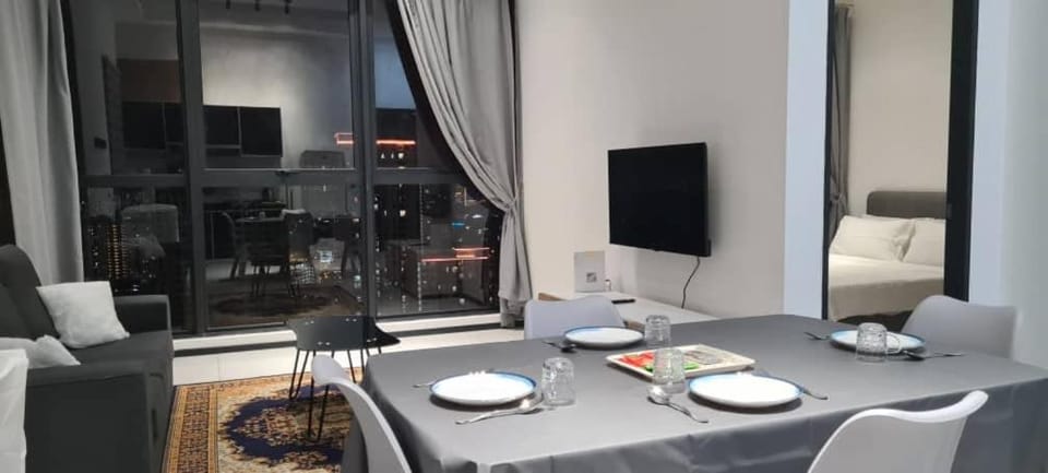 Living room, Seating area, Dining area