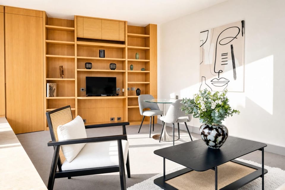 TV and multimedia, Living room, Seating area, wardrobe