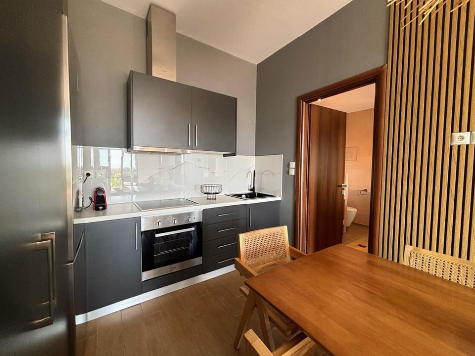 microwave, oven, kitchen