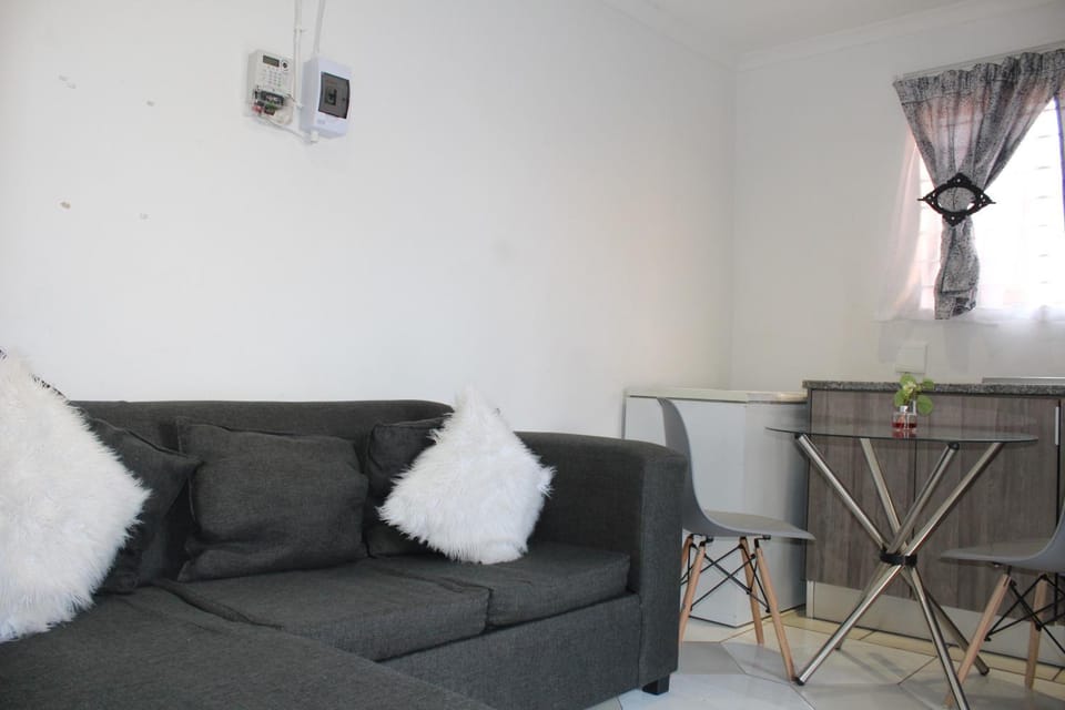 Living room, Lounge or bar