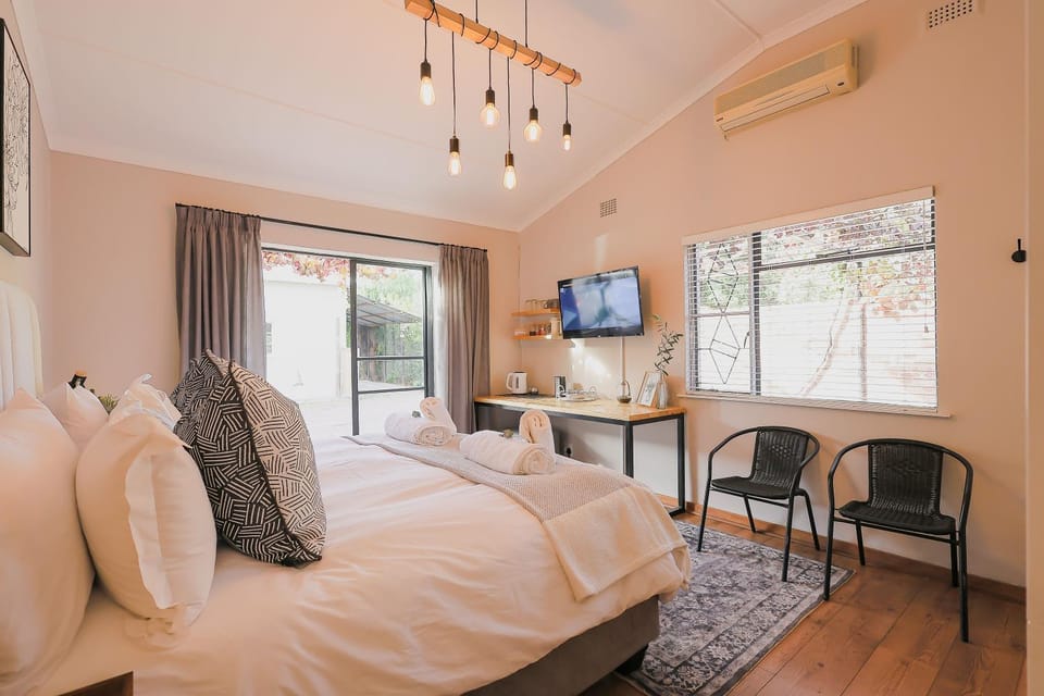 The Courtyard Room Apartment in Western Cape