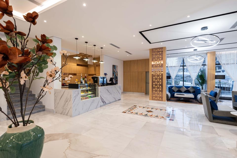Property building, Lobby or reception, Food and drinks