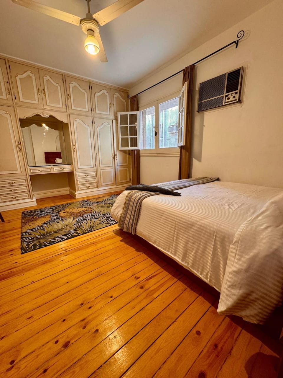 Bed, Photo of the whole room, Bedroom, wardrobe