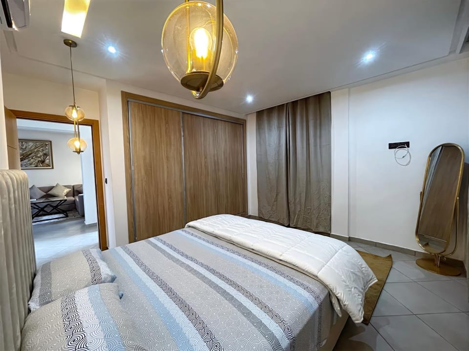 Bed, Photo of the whole room, Bedroom, wardrobe