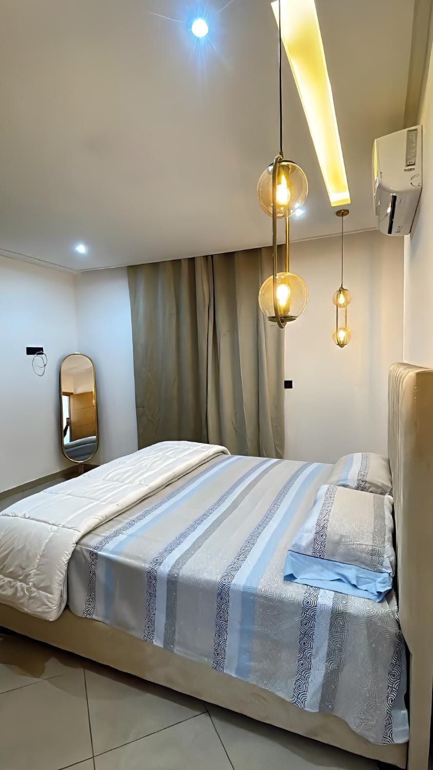 Bed, Photo of the whole room, Bedroom, air conditioner