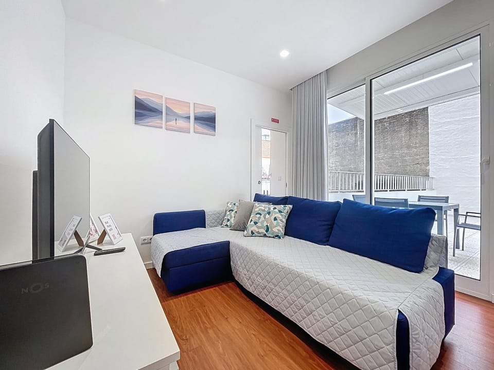 Communal lounge/ TV room, Living room