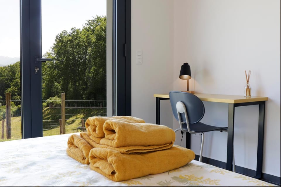 View (from property/room), Decorative detail, Bedroom, towels