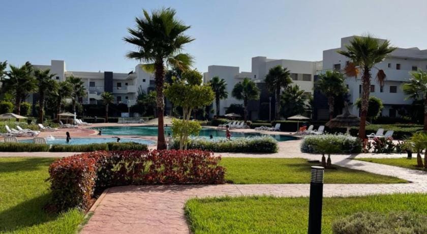 Saidia - Appart 2 chambres - Piscine - Face a la plage - Résidence securitée - Wifi - Climatisation - parking gratuit Apartment in Morocco