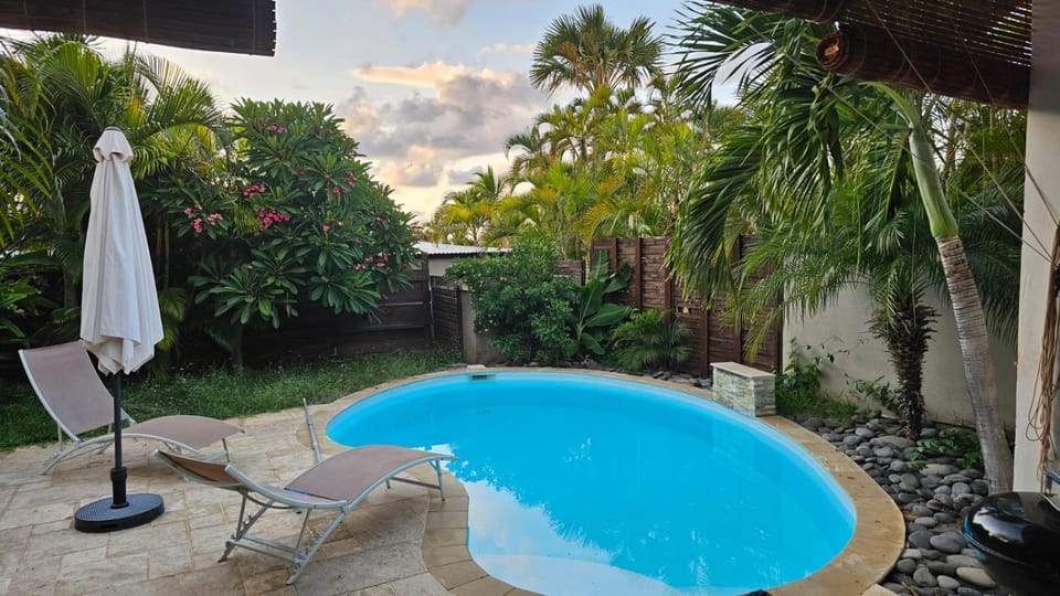 Day, Garden, Pool view, Swimming pool, sunbed