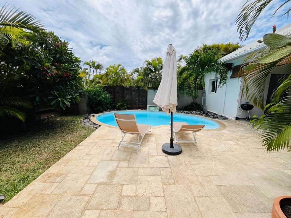 Patio, Garden, Swimming pool