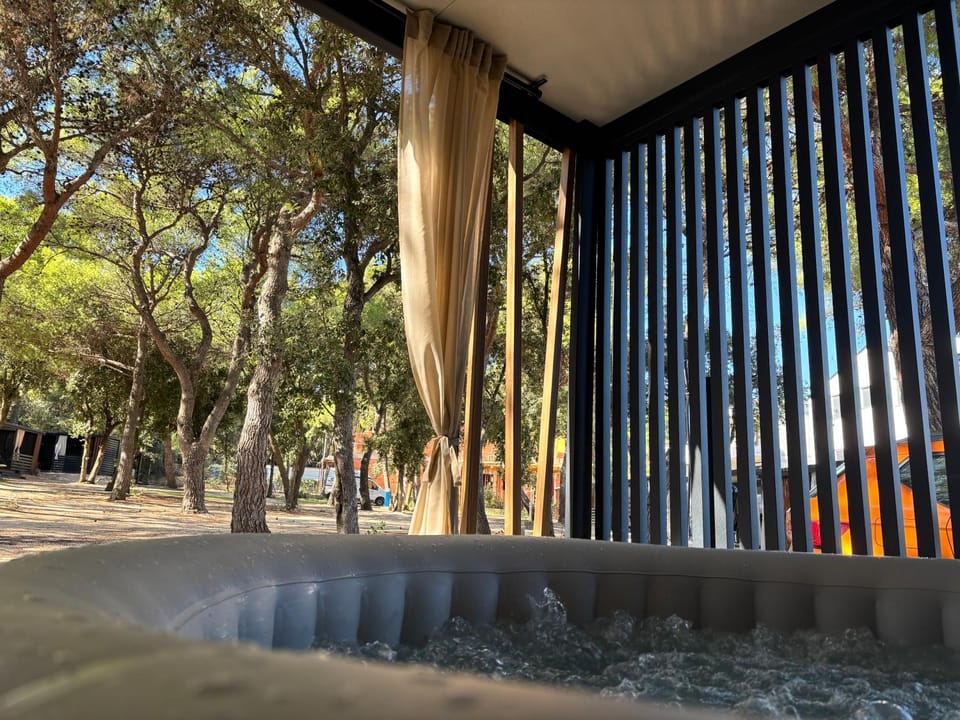 TJ Escape - Mobile Home Campground/ 
RV Resort in Šibenik-Knin County, Croatia