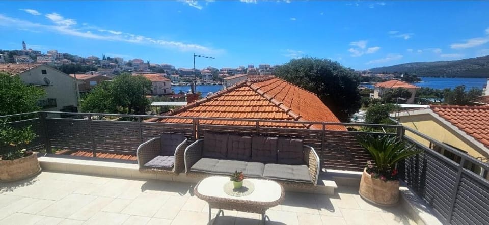 Viktorija Apartments Apartment in Šibenik-Knin County, Croatia