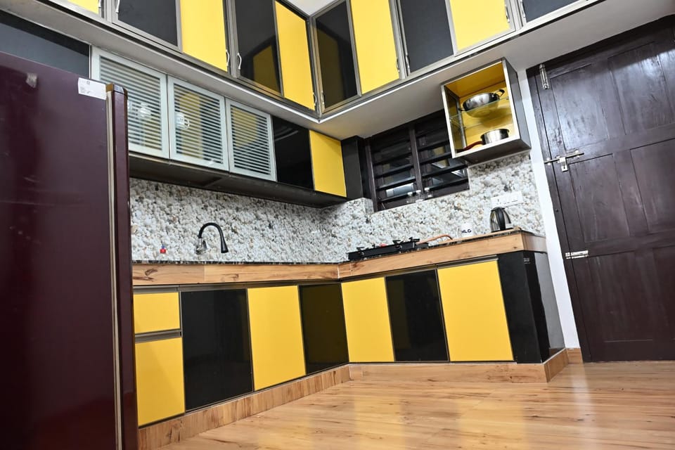 Kitchen or kitchenette, stove