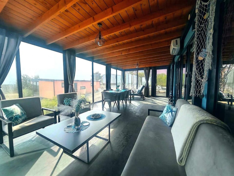 Balcony/Terrace, Seating area