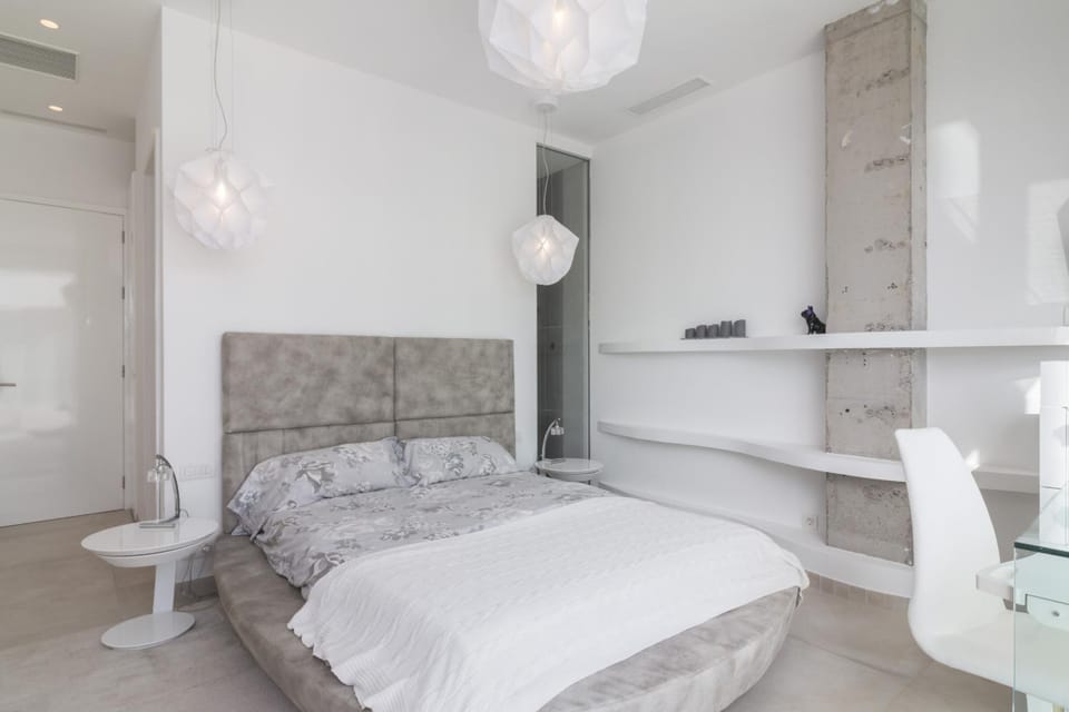 Bed, Bedroom