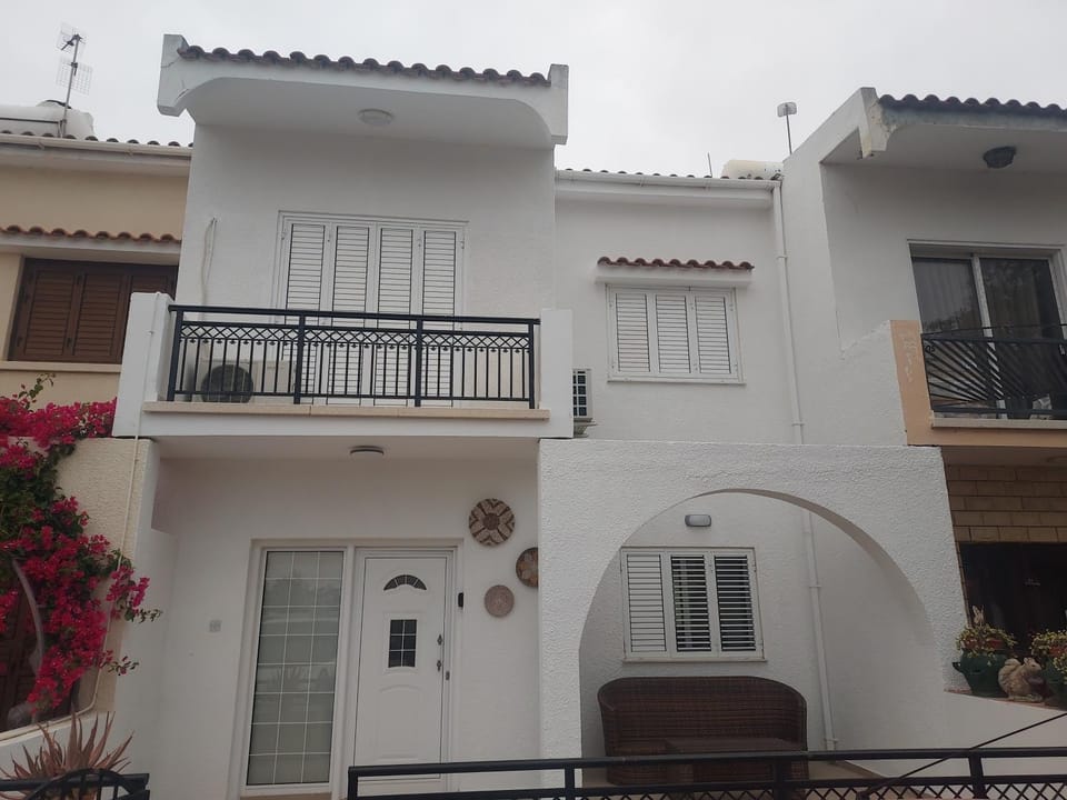 Property building, Balcony/Terrace