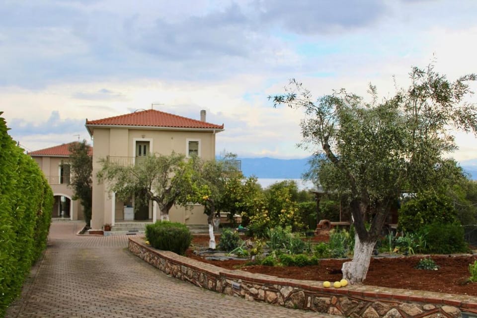 Anthelia Villa in Euboea