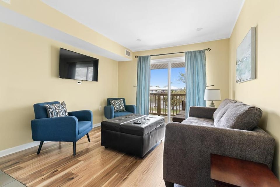 Fully Remodeled 3-Bedroom, 2-Bathroom Retreat Steps from the Beach with Lagoon Views House in Ocean City