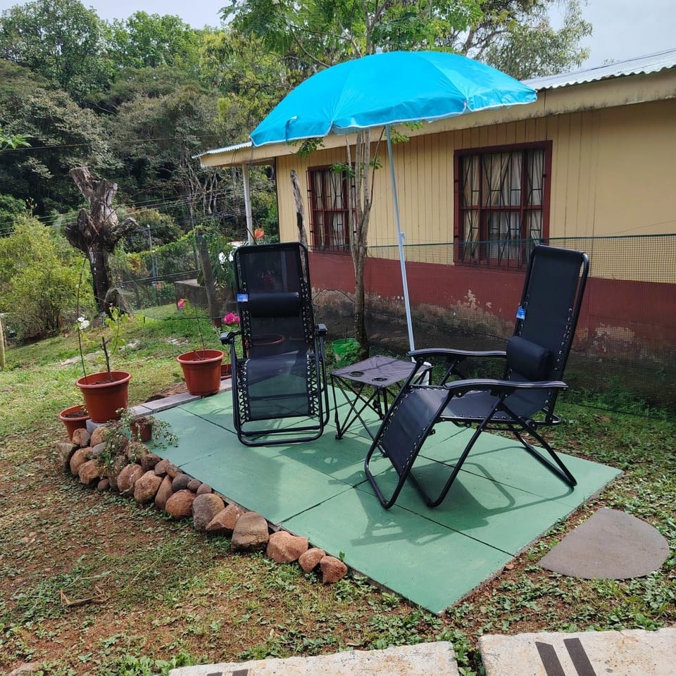 La casita de Nana Apartment in Puntarenas Province