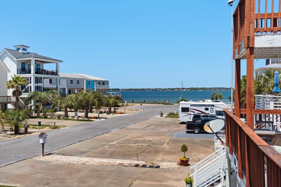 Beach Bay Bliss House in Pensacola Beach