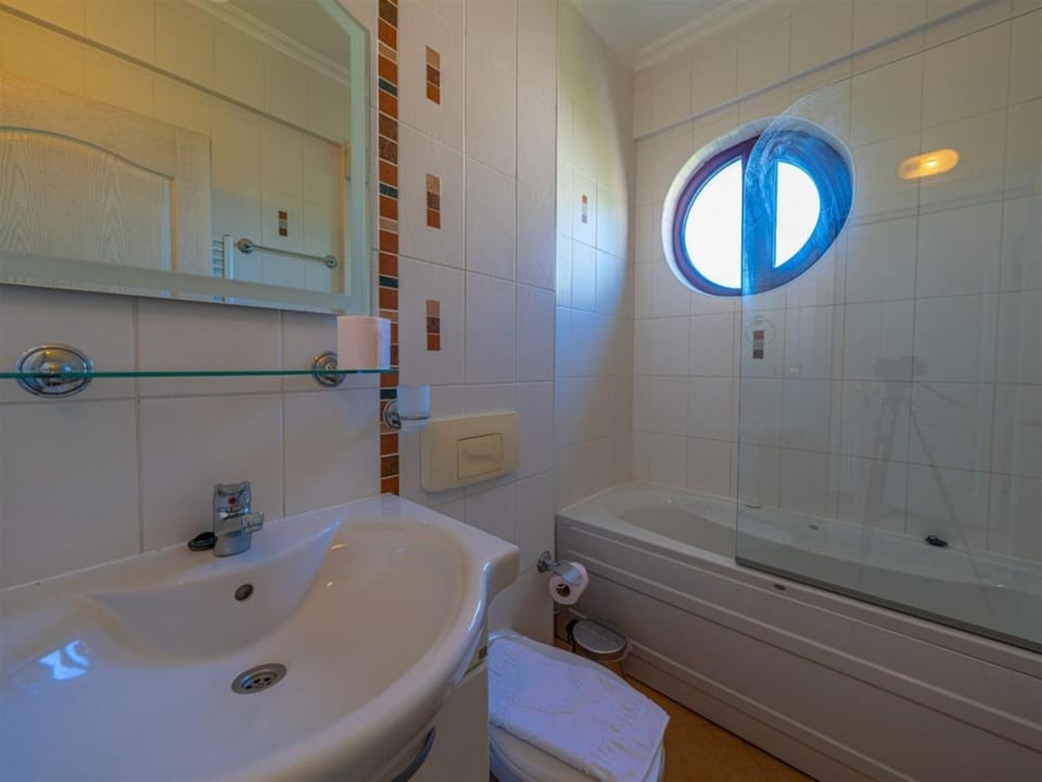 Shower, Bathroom, Bath