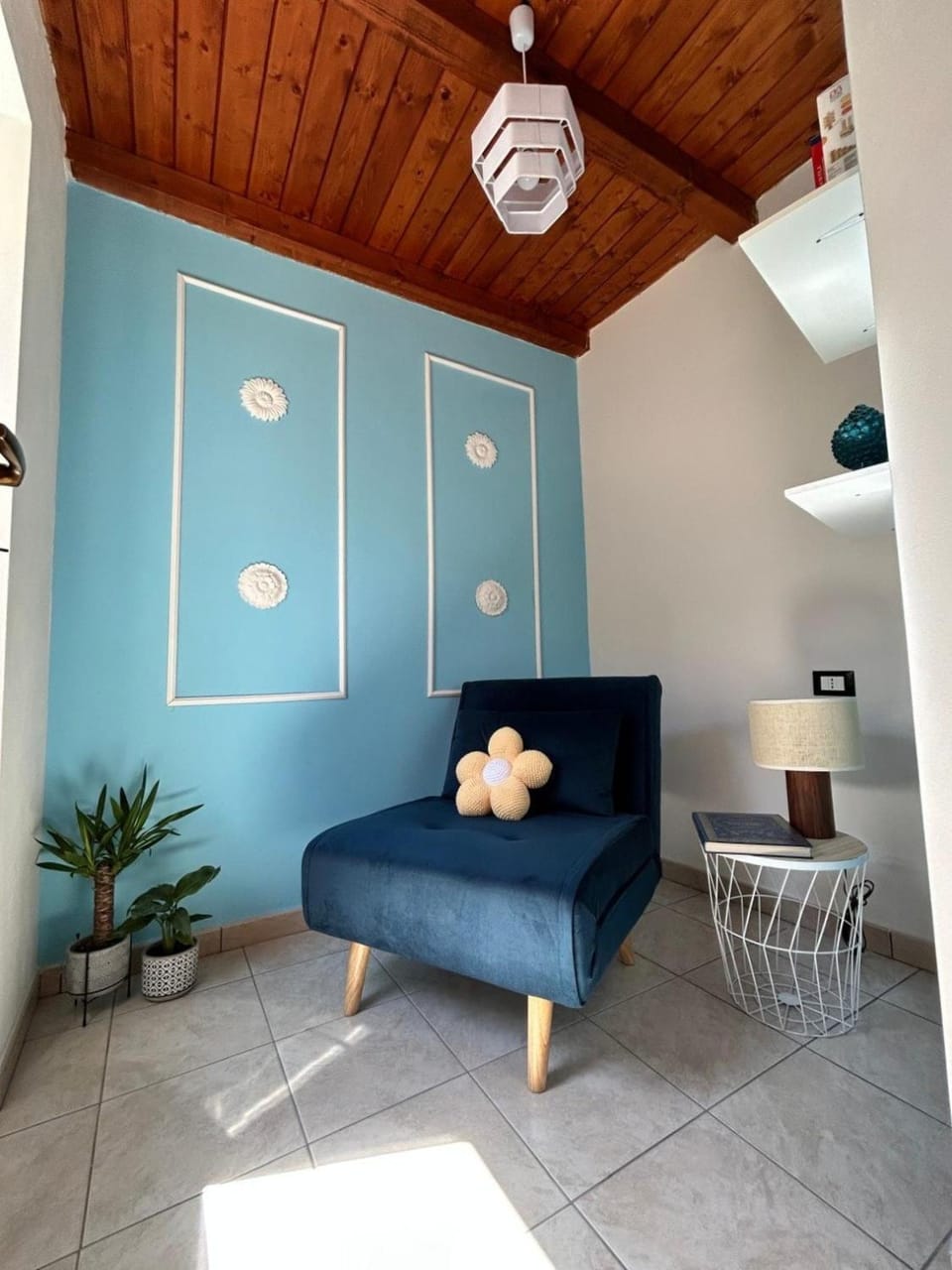 Game Room, Seating area