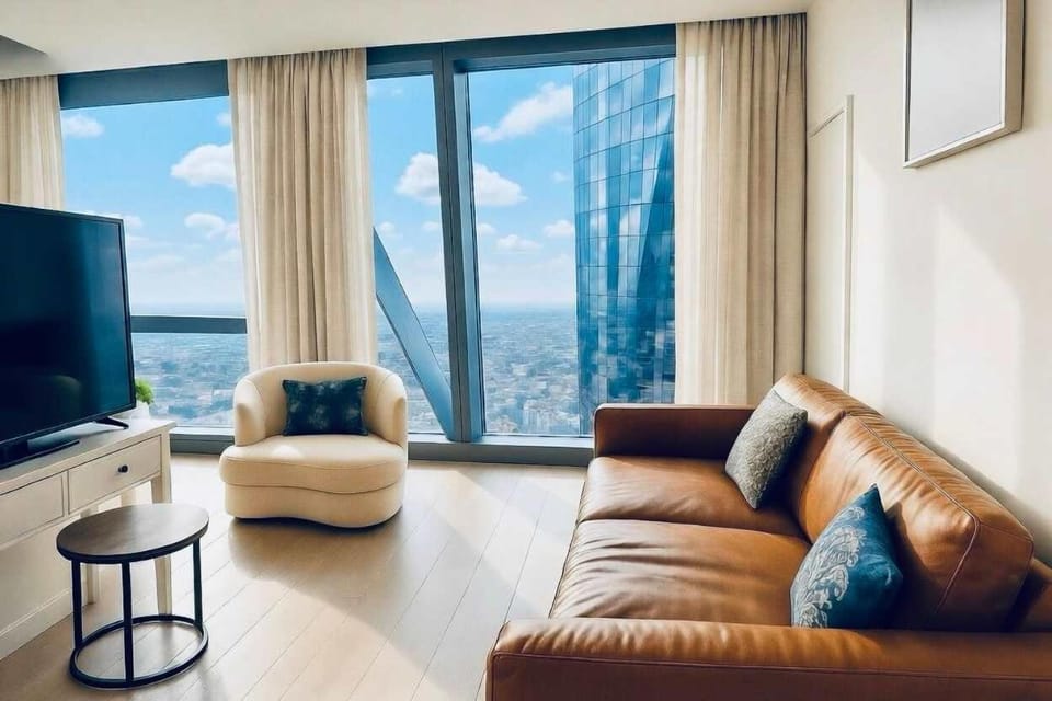 Communal lounge/ TV room, TV and multimedia, Living room, Seating area, Evening entertainment