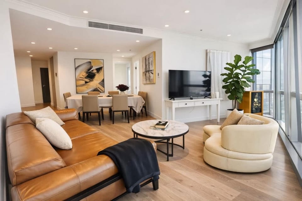 Communal lounge/ TV room, TV and multimedia, Living room, Seating area, Evening entertainment