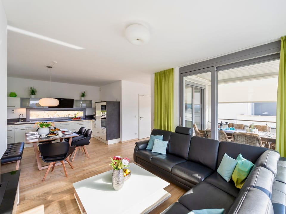 Balcony/Terrace, Kitchen or kitchenette, Living room, Seating area, Dining area, pet friendly